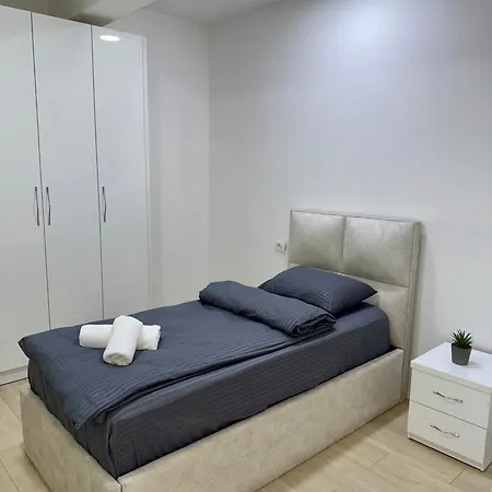 Lumiere 01 Apartment *