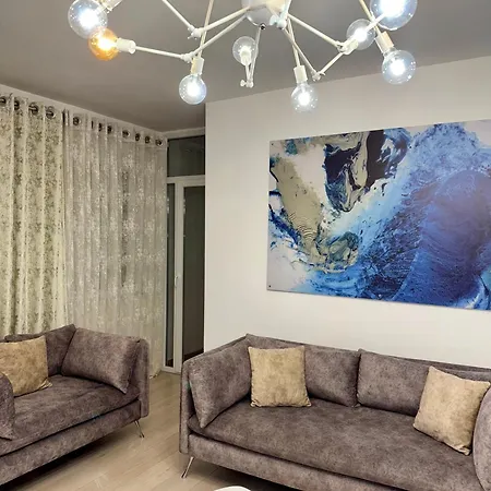 Lumiere 01 * טיראנה